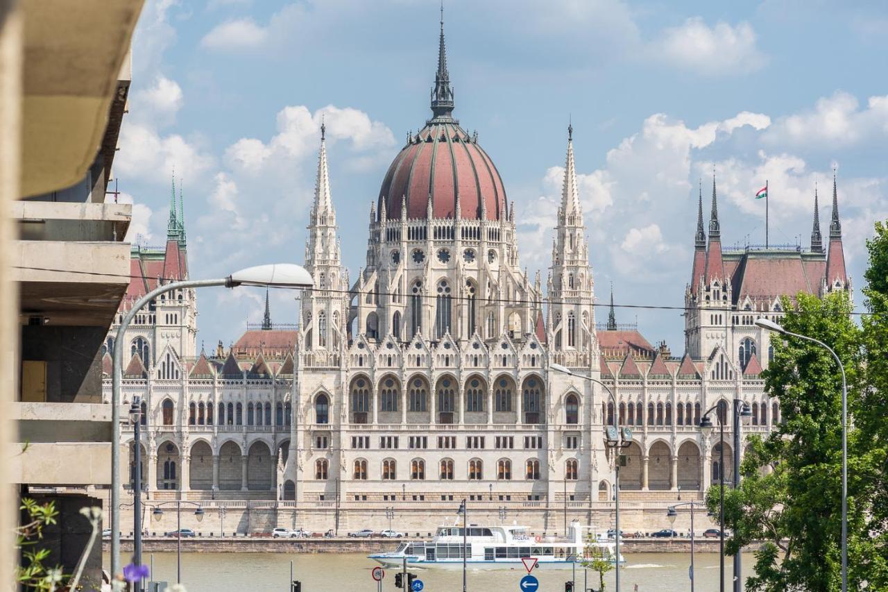 Bright Studio With Parliament View, Free Parking Budapest Exterior photo